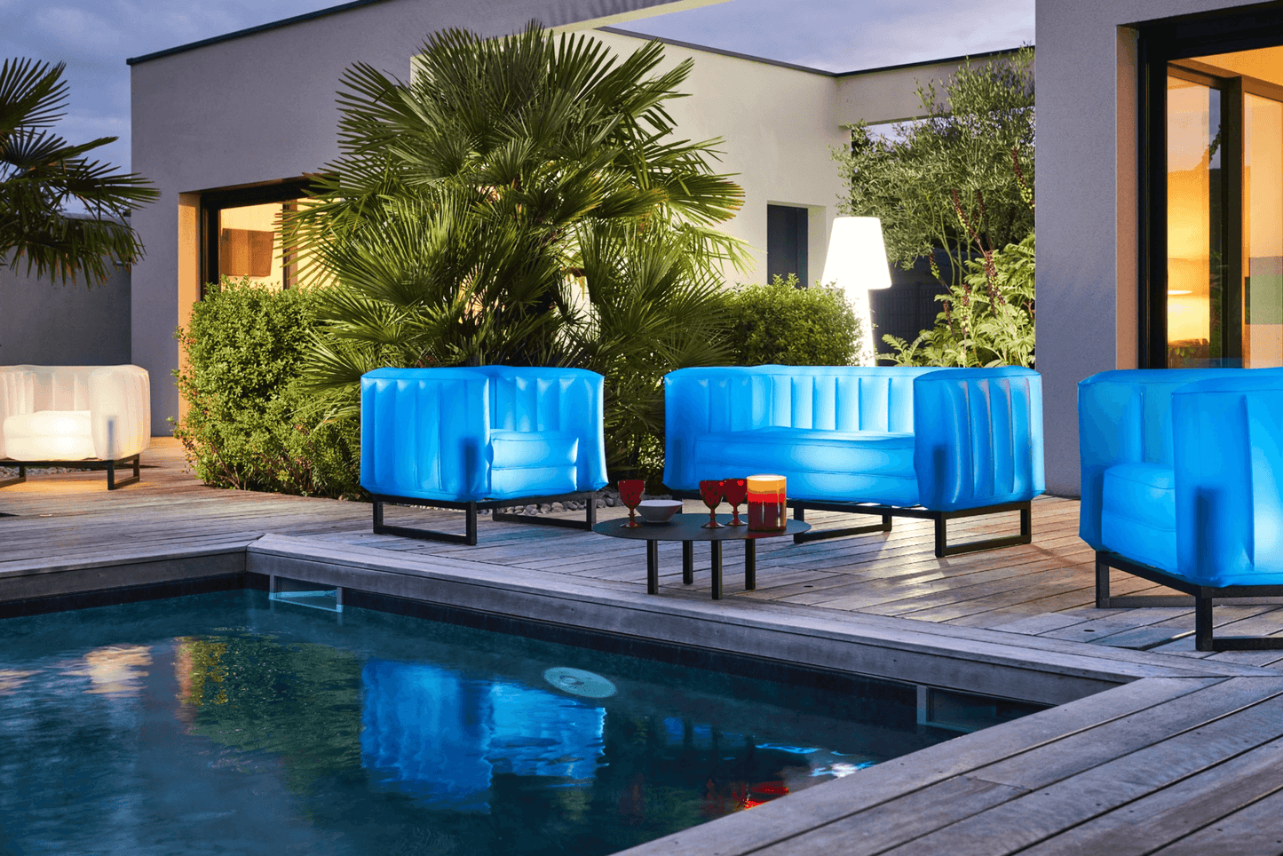 Yomi Eco-Friendly Illuminated Armchair With Aluminium Frame